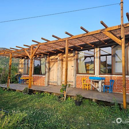 ホテル The Old Nest Madzharovo エクステリア 写真